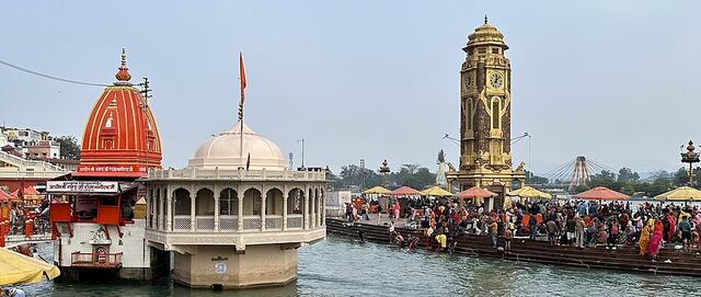 Har Ki Pauri and the clock tower, Haridwar